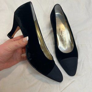 Vintage Salvatore Ferragamo Velvet Cap Toe Black Heels Size 7.5